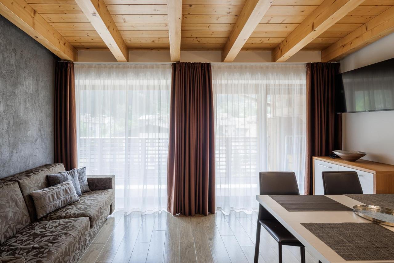 Hotel Nele Ziano di Fiemme Exteriör bild