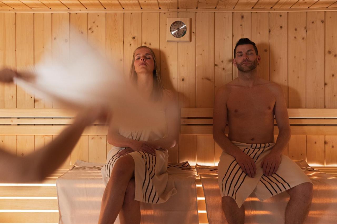Hotel Nele Ziano di Fiemme Exteriör bild