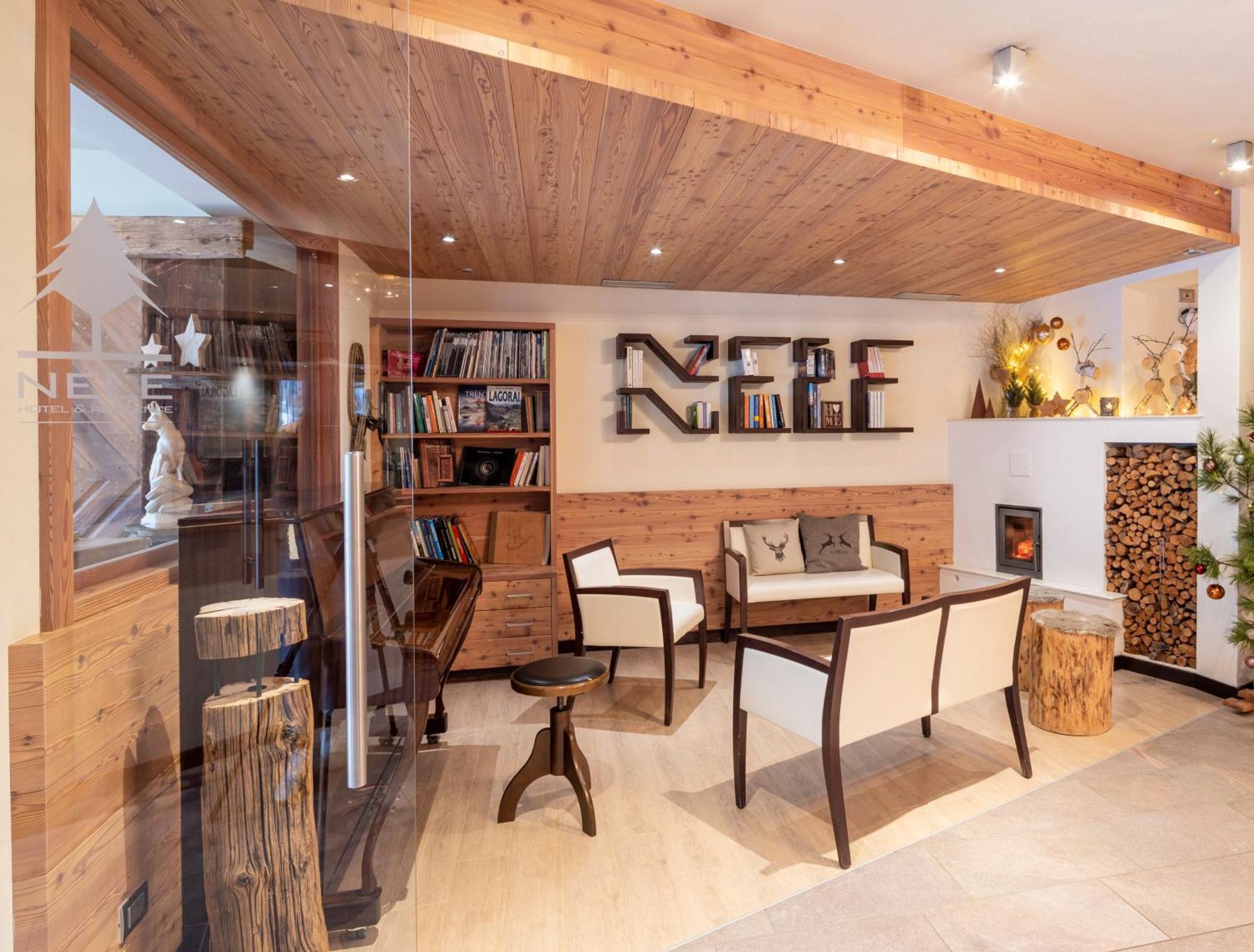 Hotel Nele Ziano di Fiemme Exteriör bild